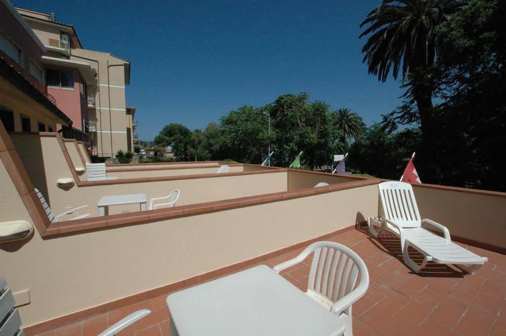 Hotel Crystal Portoferraio Extérieur photo